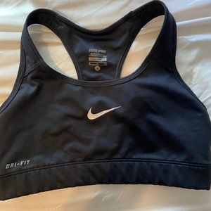 Basic black Nike sports bra